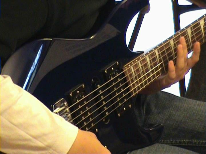 07 E-Gitarre